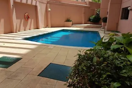 New Loft - Lisboa Estrela Apartment 0*, Lisbon